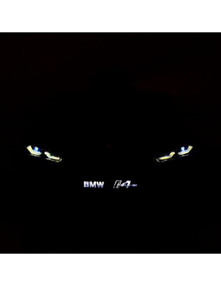 Акумулаторна кола BMW i4 шампанско