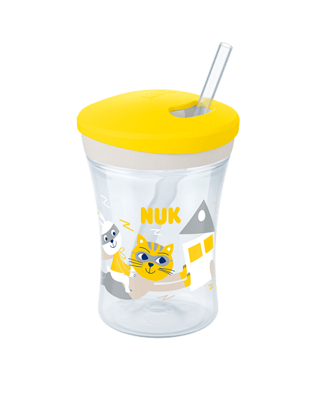NUK EVOLUTION Action Cup, Чаша 230мл., 12+мес., със сламка Жълта