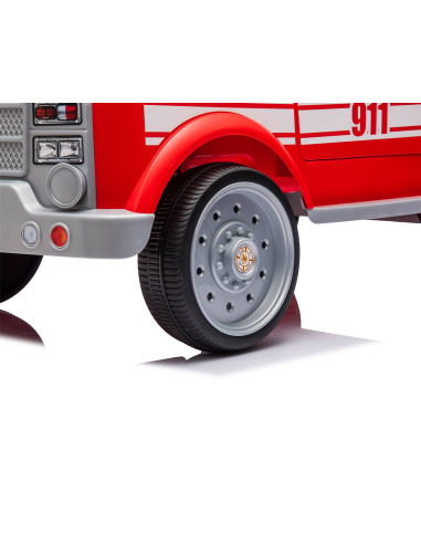 Акумулаторна кола Little Fire Red + батерия...