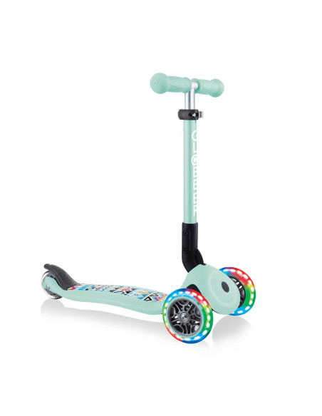 Сгъваема тротинетка със светещи колела Globber Junior Fantasy Lights, ментово зелена