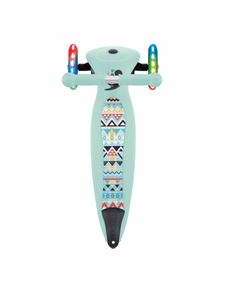 Сгъваема тротинетка със светещи колела Globber Junior Fantasy Lights, ментово зелена