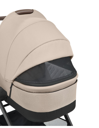 Комбинирана количка 3в1 с кош за новородено Mia...