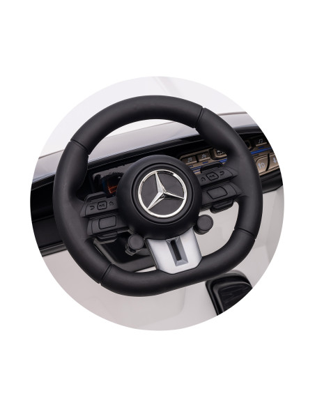 Електрическа кола Mercedes AMG CLE 53 бяла