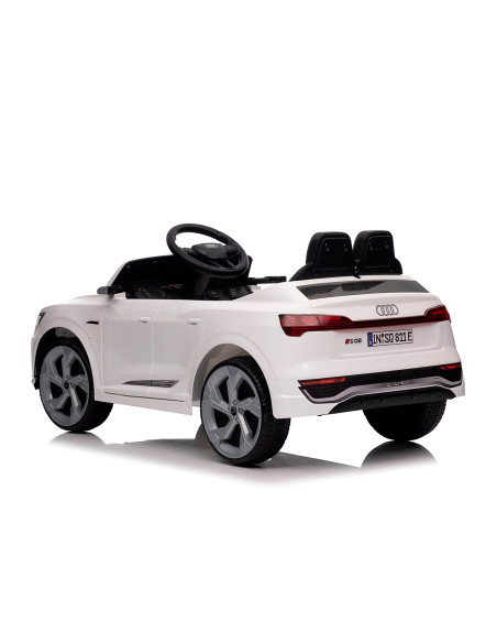 Ел.джип Audi SQ8 бял