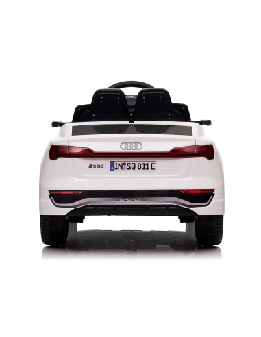 Ел.джип Audi SQ8 бял