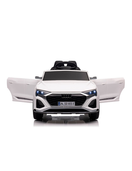 Ел.джип Audi SQ8 бял