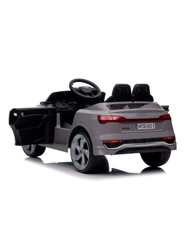 Ел.джип Audi SQ8 сив