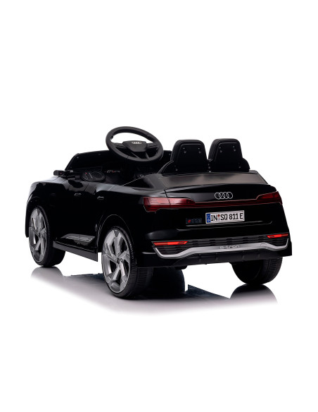 Ел.джип Audi SQ8 черен