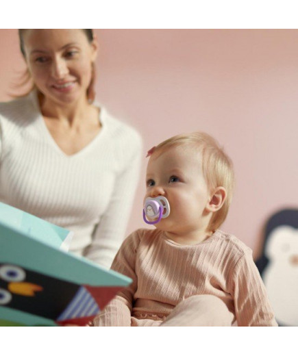 2 бр. ортодонтични залъгалки Philips AVENT SCF080/06 Ultra Air Animals 0-6м с декорация Пингвин и Птица в кутия за стерилизиране
