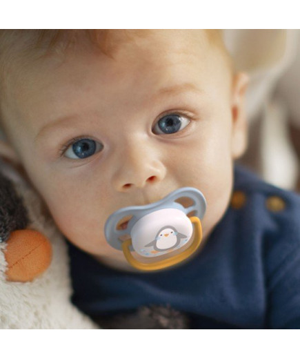 2 бр. ортодонтични залъгалки Philips AVENT SCF080/05 Ultra Air Animals 0-6м с декорация Слон и Пингвин в кутия за стерилизиране