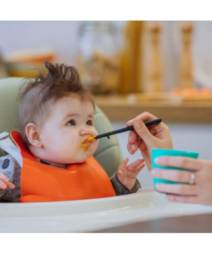 Комплект от 4 броя Термосензорни лъжици Tommee Tippee с удължени дръжки, 4м+