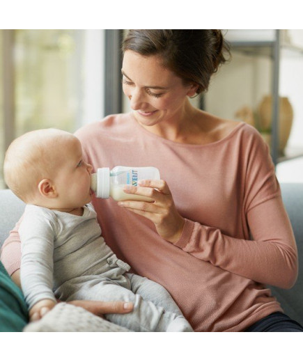 Опаковка от 2бр. Биберони Philips AVENT Classic+ Anti-colic SCF636/27, за гъсти храни с Y-образен прорез 6м+