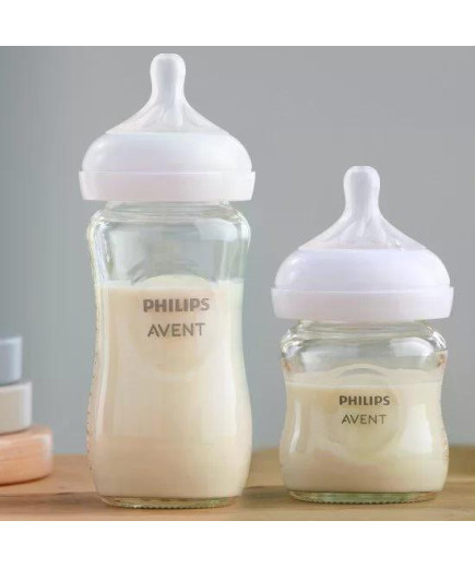 Подаръчен комплект за бебе Philips AVENT SCD878/11 с 3 стъклени шишета за хранене Natural Response с биберони без протичане и за