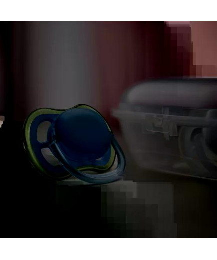 Комплект от 2 бр. ортодонтични залъгалки Philips AVENT SCF085/21 Ultra Air 0-6м, синьо и зелено, в кутия за стерилизиране