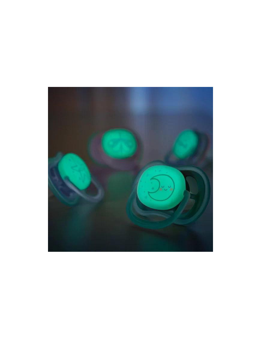 2 бр. светещи в тъмното ортодонтични залъгалки...