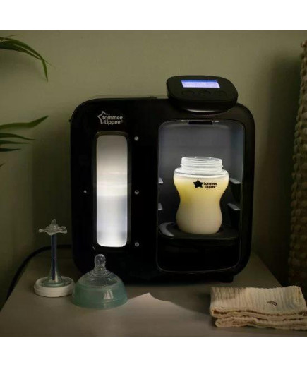 Уред за приготвяне на адаптирано мляко Tommee Tippee Perfect Prep Day & Night с дигитален дисплей и мека нощна светлина, включен