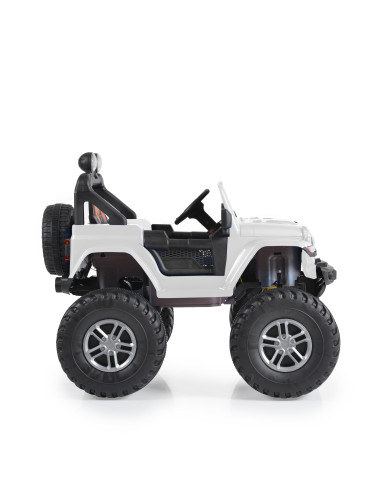 Акумулаторен джип Fuego бял