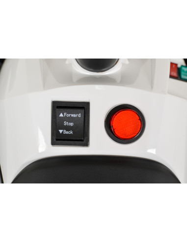 Акумулаторно бъги Majestic бял