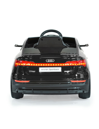 Акумулаторен джип Audi Sportback черен металик