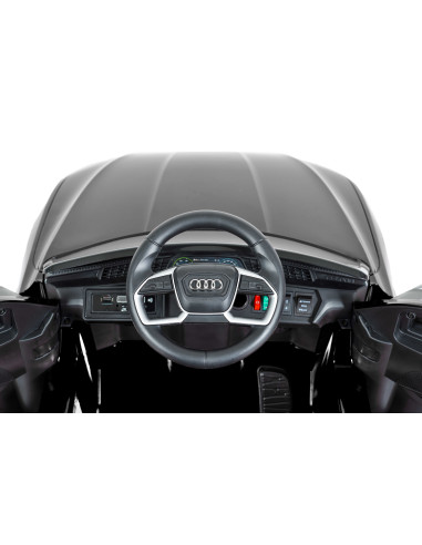 Акумулаторен джип Audi Sportback черен металик