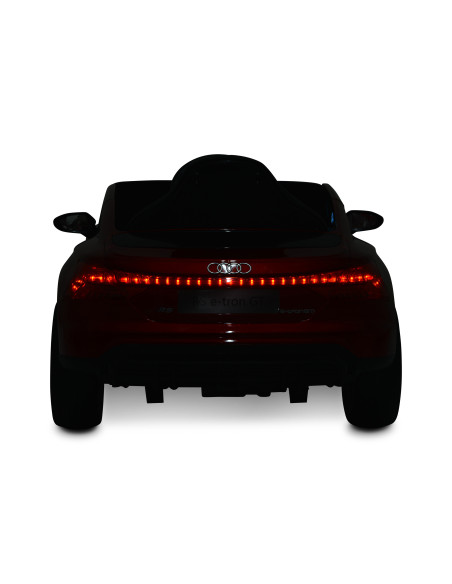 Акумулаторна кола Audi RS e-tron 717 сив металик