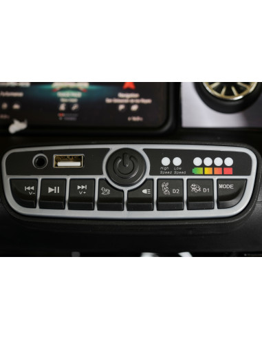 Акумулаторна кола Mercedes-AMG CLA 45...